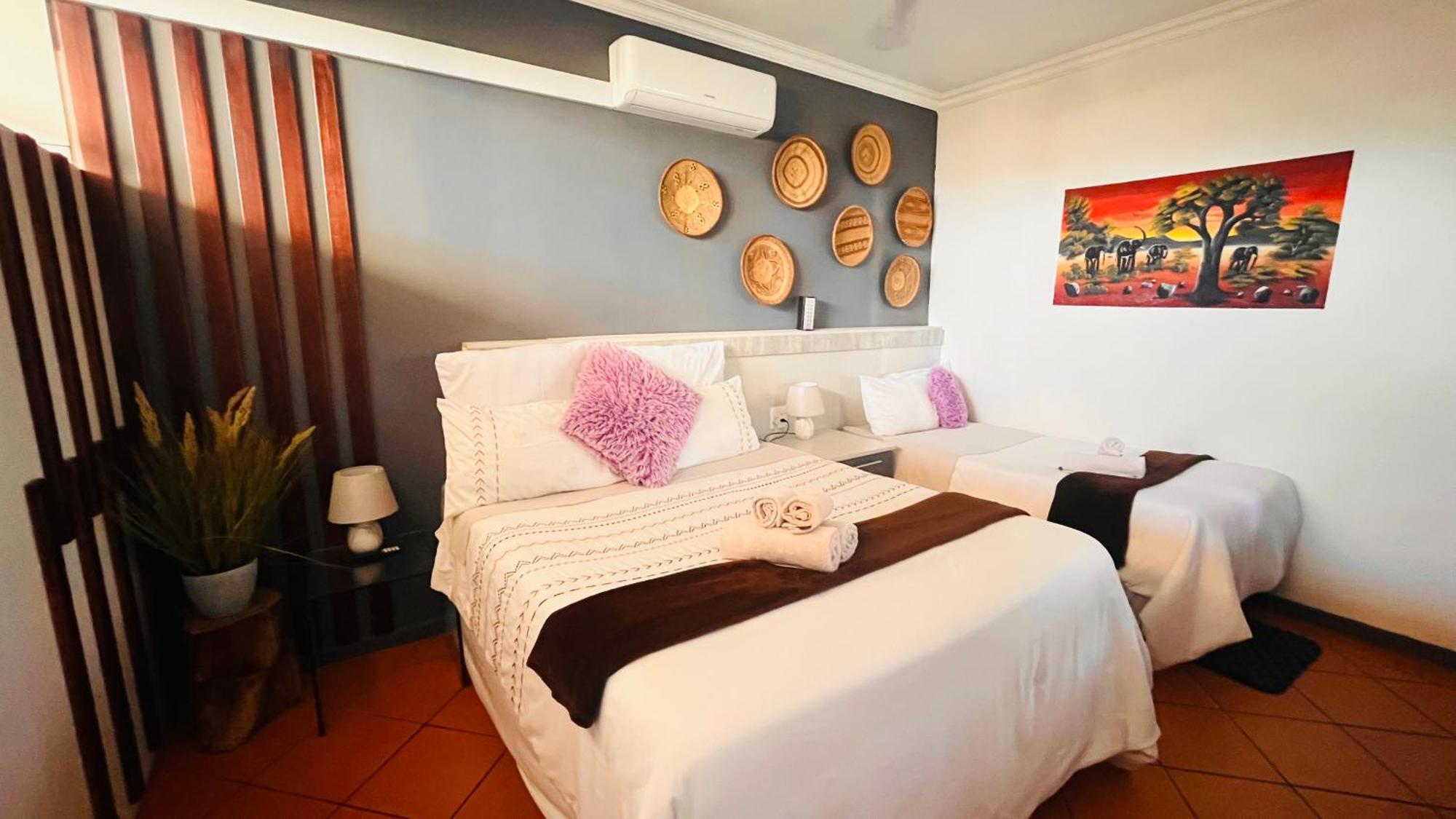 The Wood House Otel Empangeni Dış mekan fotoğraf