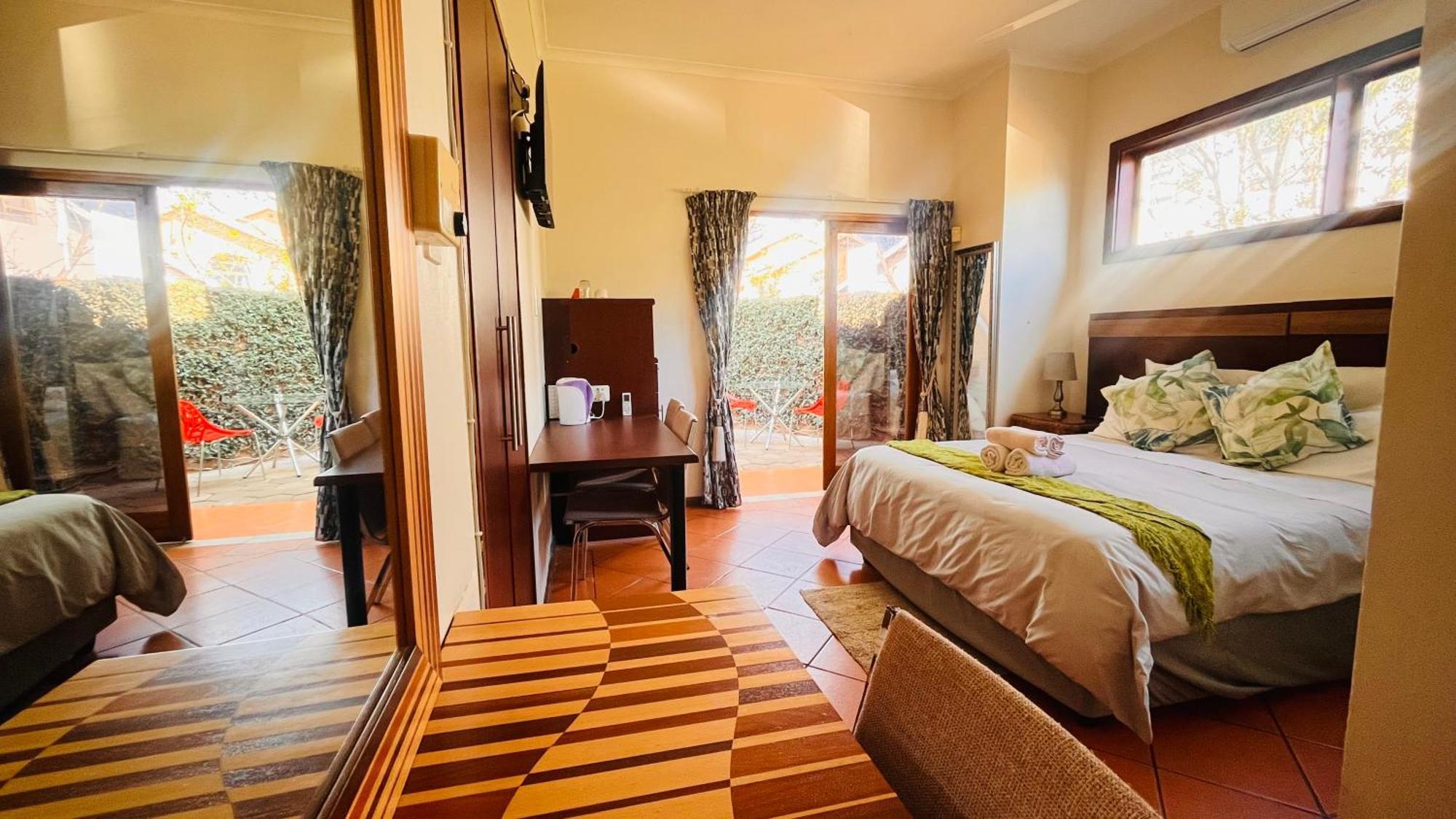 The Wood House Otel Empangeni Dış mekan fotoğraf